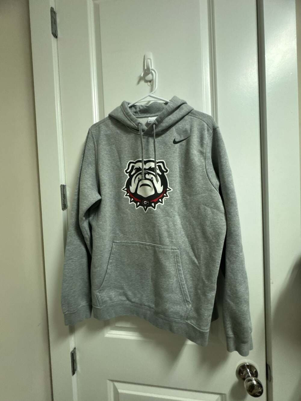 Nike Georgia Bulldogs Club Fleece Pullover Hoodie - Heather Gray
